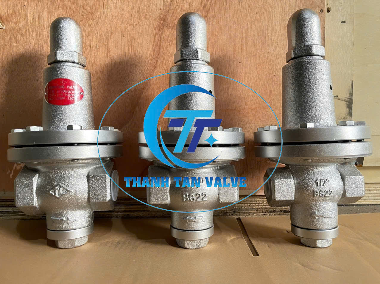 VAN GIẢM ÁP DN25 NỐI REN